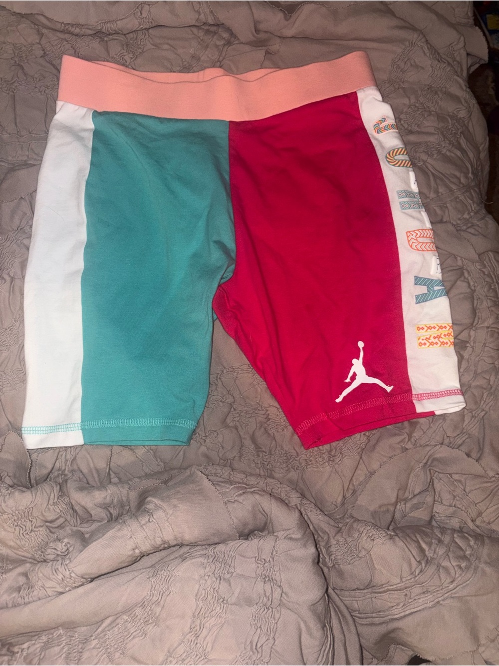 ✨NWT✨Jordan Girls' Colorblock Bike Shorts 🚲 Size L 🚲